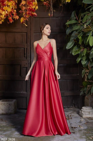 Evening weddings, bet on the most spectacular party dresses!